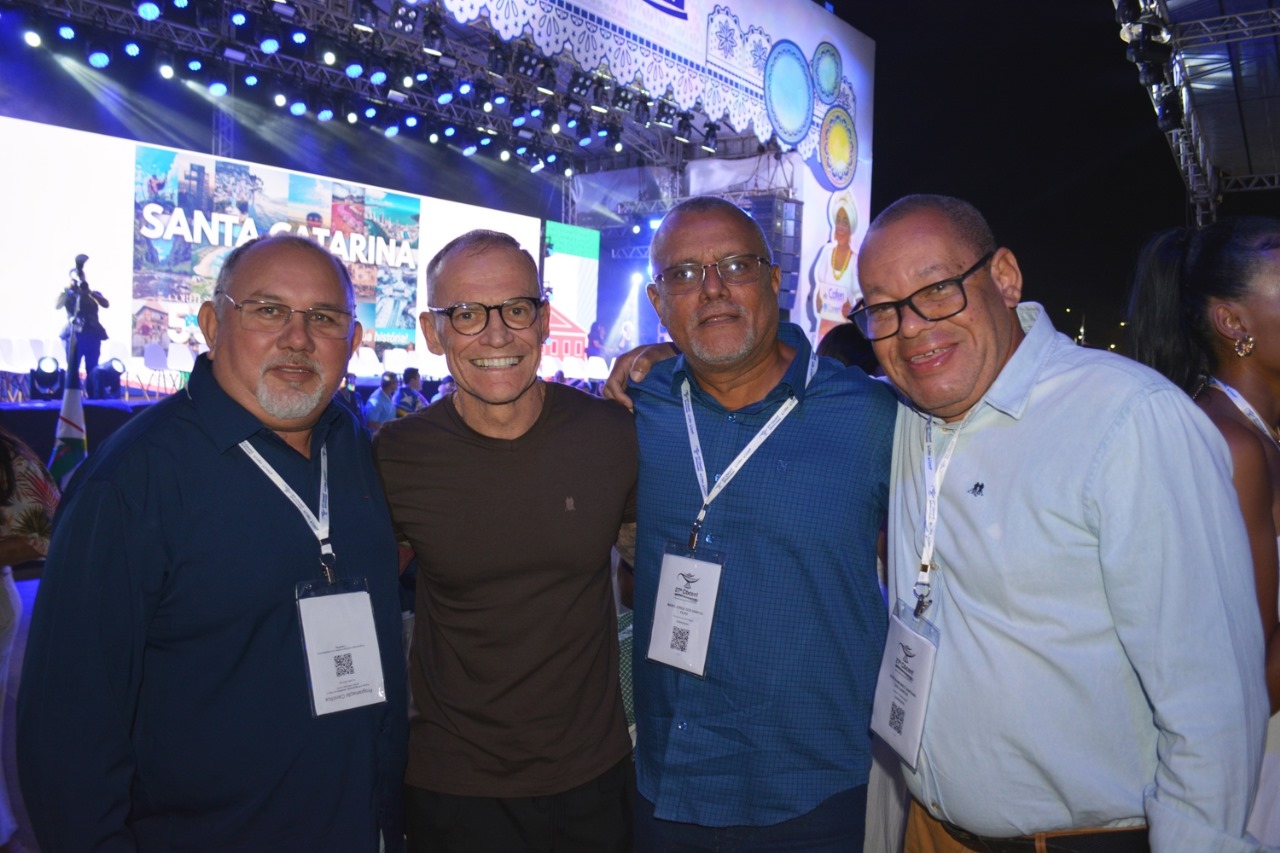 Sateal marca presença no 27º CBCENF em defesa da enfermagem